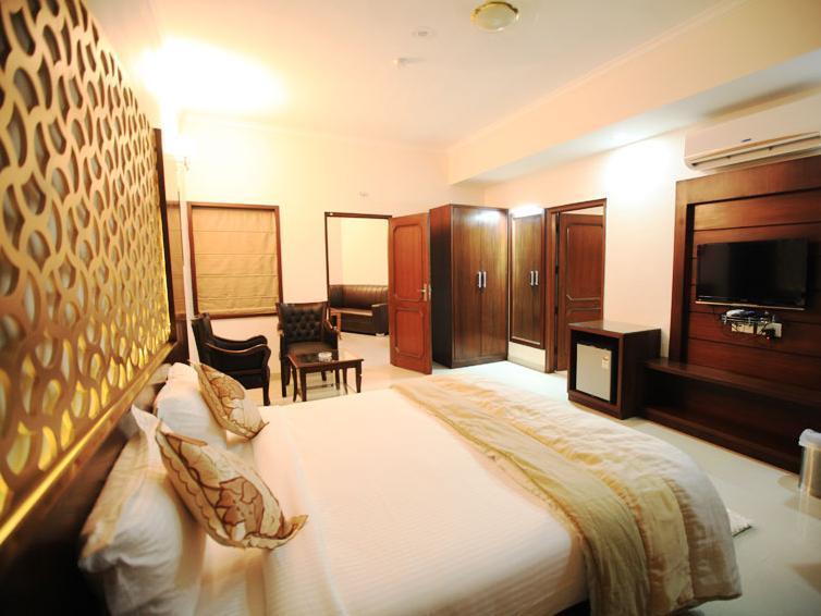 Hotel Neo Classic Chandīgarh Exterior foto